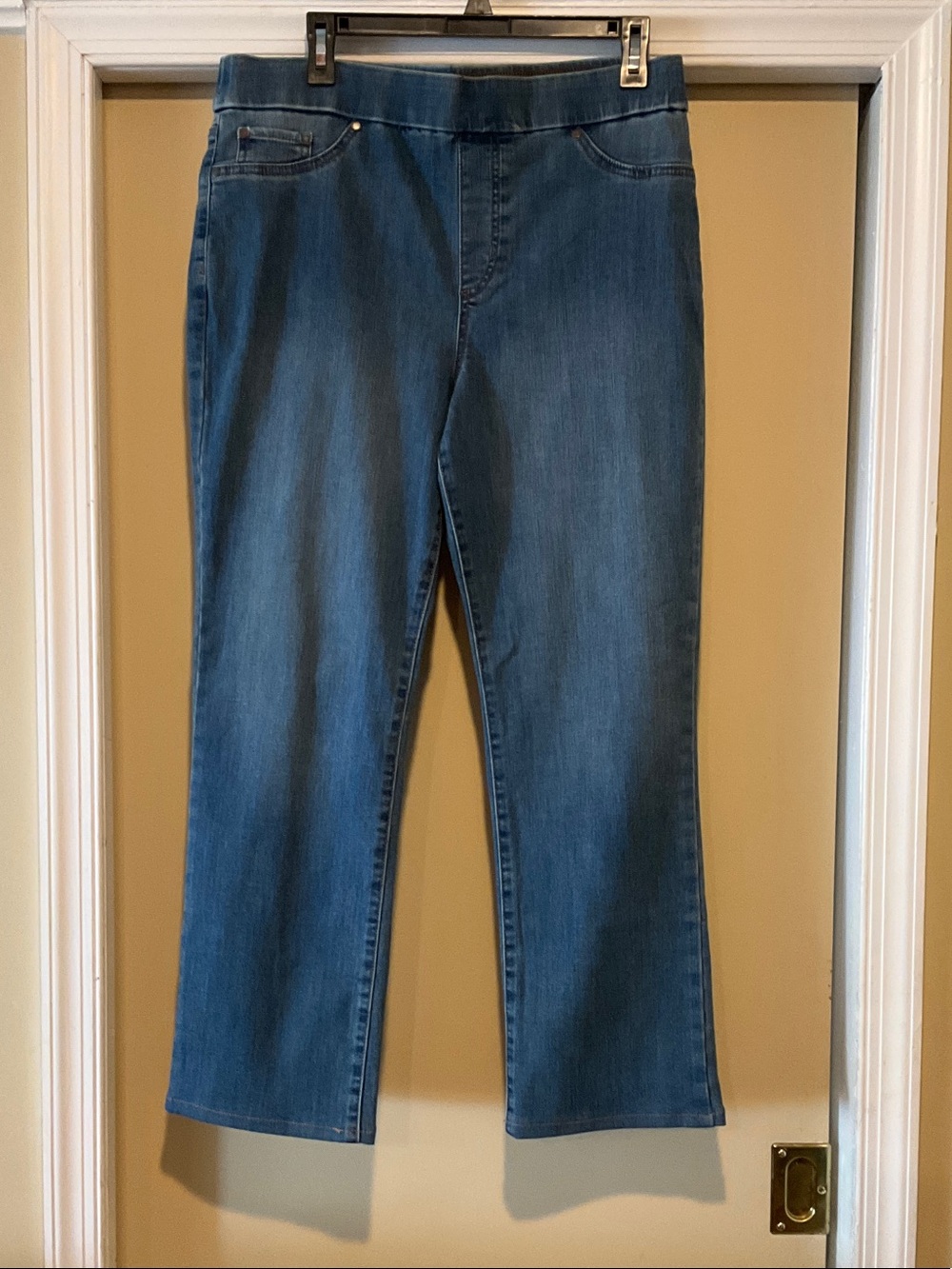 Kim Rodgers Women's Tummy Control 14 average Jeans in Medium Blue